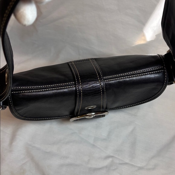 Coach Soho Baguette 2006 - Picture 7 of 17